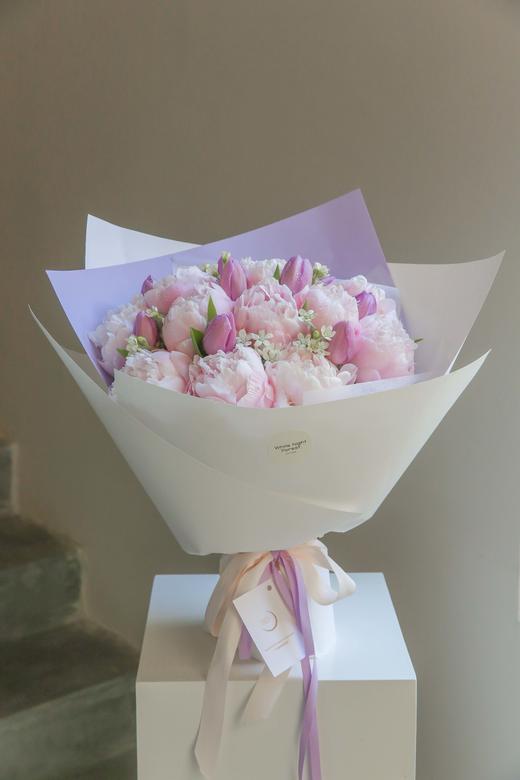 樱落芙蕖芍药郁金香花束 商品图0