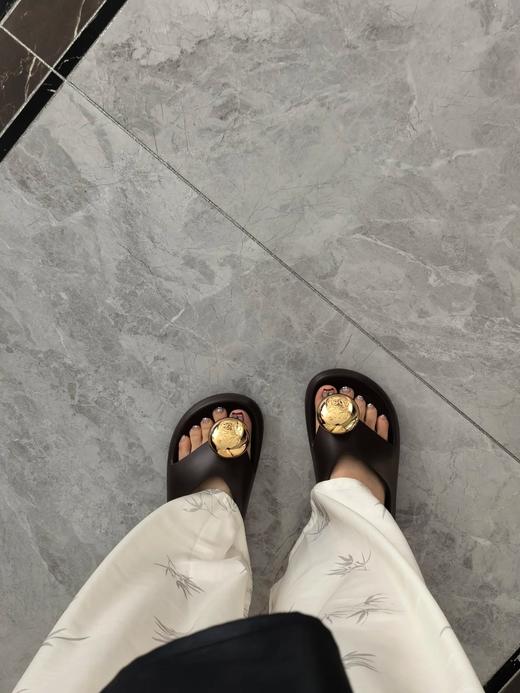 罗意威 鹅卵石圆球夹脚拖 胖嘟嘟的面包感太可爱啦！(HC) 商品图5