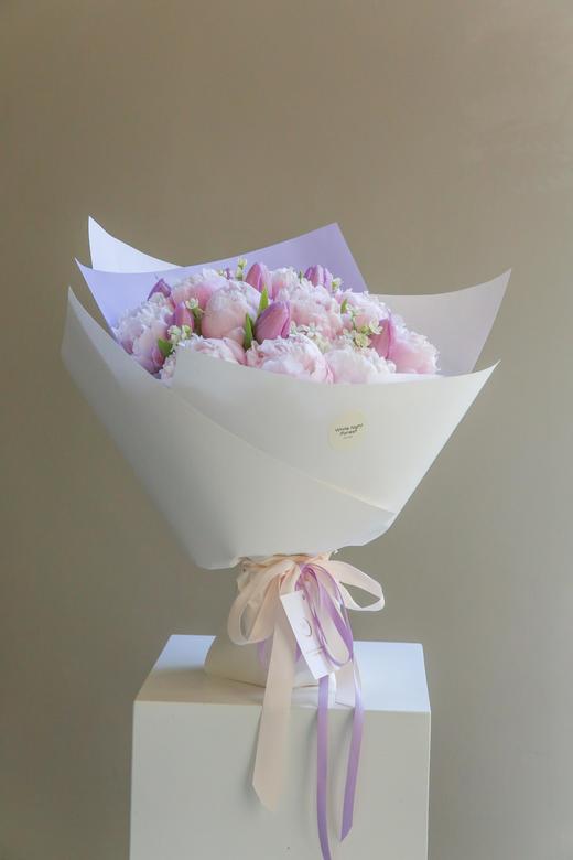 樱落芙蕖芍药郁金香花束 商品图4