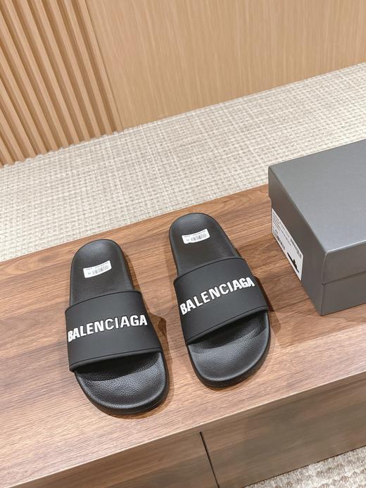 巴黎世家 情侣款 夏季经典款沙滩拖（HC） 商品图10