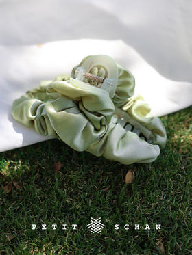 999积分兑换 PETIT SCHAN小闪 只此青绿 真丝缎面法式复古云朵抓夹