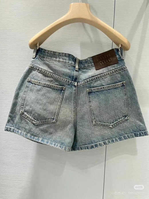519-10 独家圆正 miu 重工酵素水洗 高腰A字版型 复古时髦牛仔短裤 热裤 我穿40 商品图1