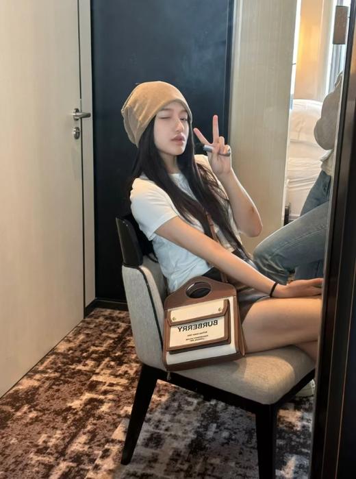 巴宝莉顶级典藏灵感的托特包（CB） 商品图3