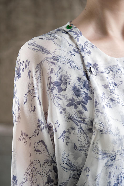 盛唐牡丹| 真丝雪纺斜襟女上衣 商品图3