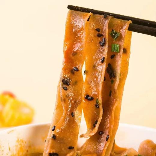 周四取货：【嘉乐同学面皮】一杯79克，保质期至2026.2.2. 商品图3