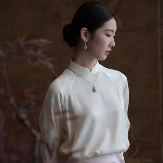 【à perles】宋韵时‮花尚‬‎瓣型马甲衬衣半裙三件套 商品图4