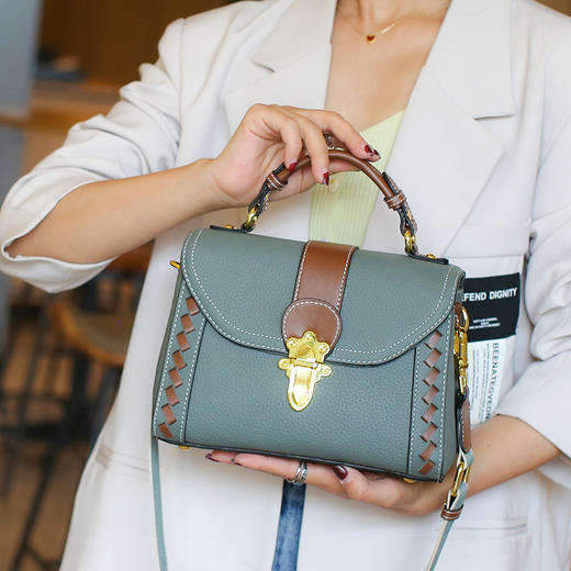 【预售3天】时尚小方包2025新款女包高级感小众设计单肩手提包斜挎包T5503 商品图1