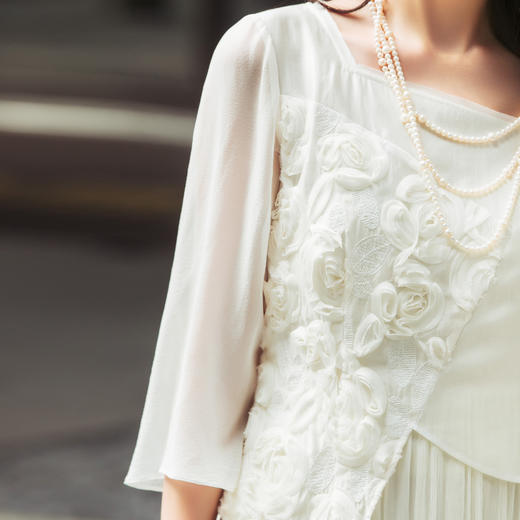 【林栖设计小店】【林栖推荐】（现货）2025年春夏新品桑蚕丝白玫瑰拼真丝连衣裙传统复古修身长裙N1952509 商品图7