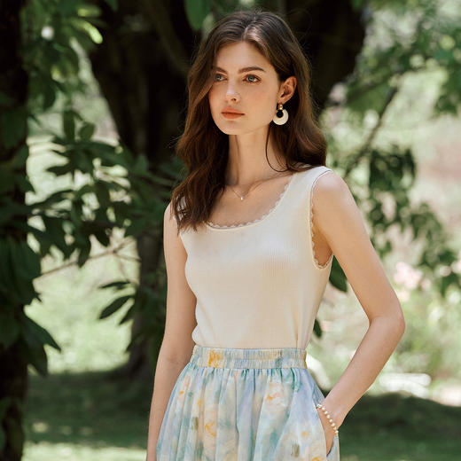 OLrain欧芮儿法式方领无袖花边毛针织套头衫夏季2025新款吊带背心 商品图2