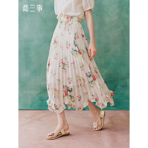 两三事馥香流动2025夏季新款复古荷叶边裙摆印花百褶裙长款半身裙 商品图0