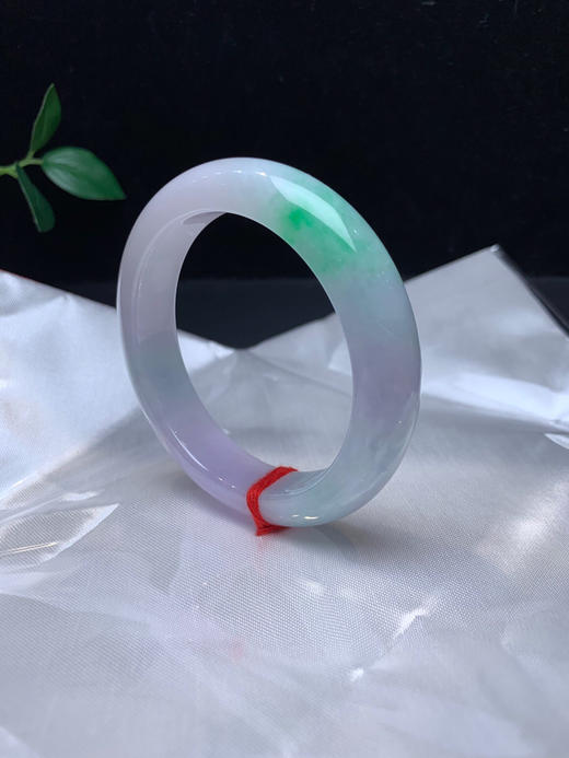 612990，56.5春彩手镯，淡紫罗兰底色，飘阳绿色，干净清新 商品图2