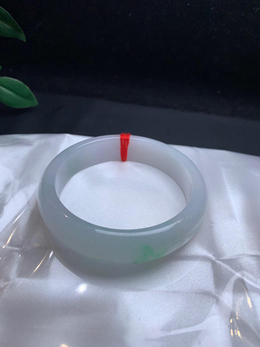 612994，58.8冰飘绿正圈。整体底妆非常清爽冰润。一截带清新淡雅的绿 商品图4