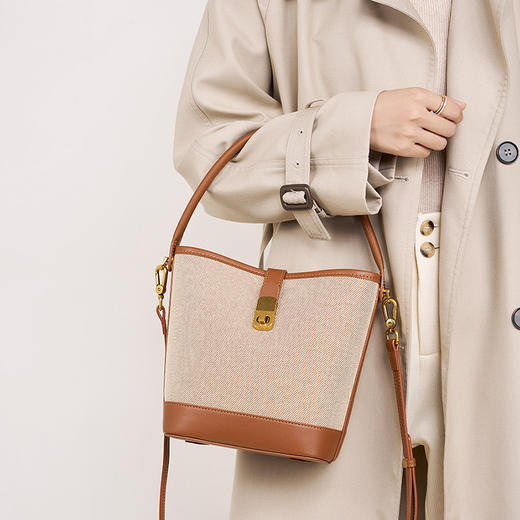 【预售3天】小众水桶包通勤编织包单肩包2025新款高级感百搭斜挎女包DXL2501 商品图1