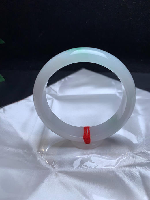 612994，58.8冰飘绿正圈。整体底妆非常清爽冰润。一截带清新淡雅的绿 商品图3