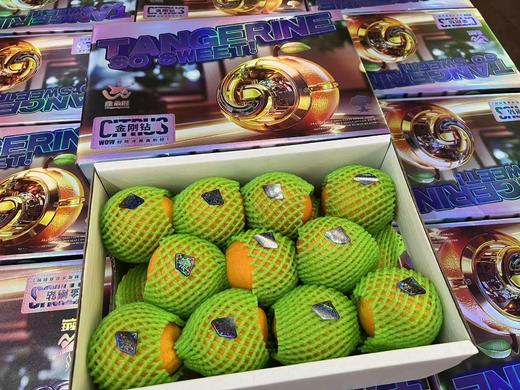 周四取货：【礼盒金刚橙】一箱毛重10斤，橙香浓郁，汁水丰盈，鲜甜爽口 ！ 商品图2