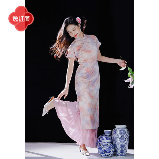 逸红颜浅椿2025夏新款略宽松有腰身凌波仙子金陵缎刺绣改良长旗袍 商品图0