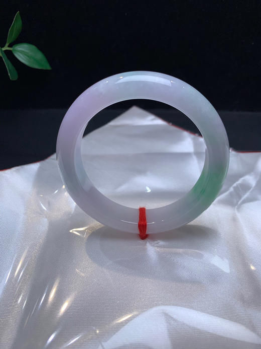 612990，56.5春彩手镯，淡紫罗兰底色，飘阳绿色，干净清新 商品图4