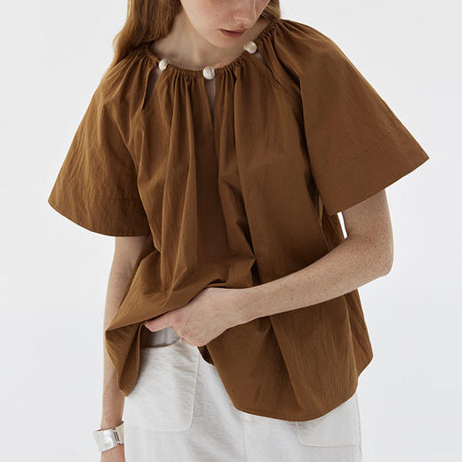 馥迦法式设计感钉珠插肩袖衬衫 商品图1