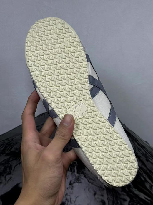 外贸原单全新鬼虎 Onitsuka Tiger MEXICO 66 龙年限定 一脚蹬板鞋
尺码40-45 商品图14