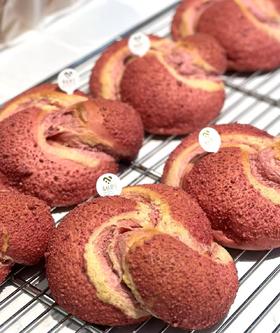 草莓乳酪欧包（草莓奶酪夹心）