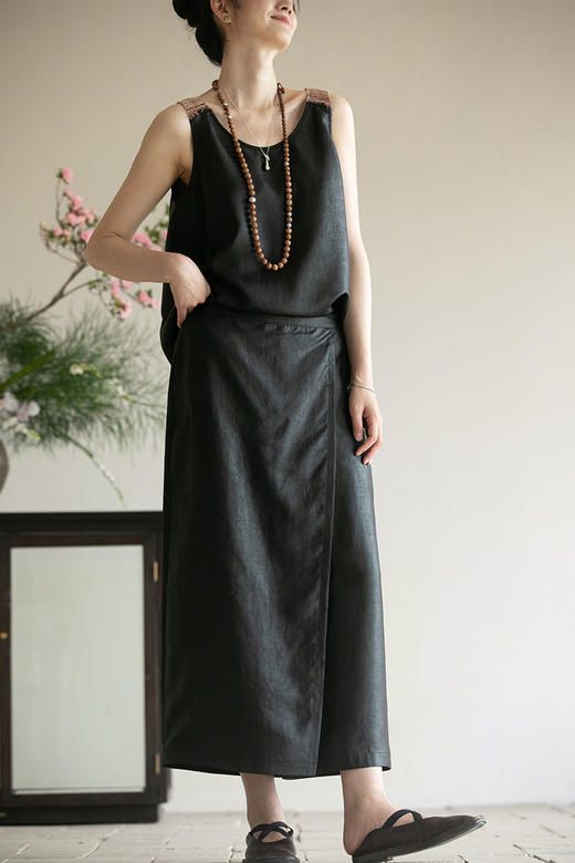 牧衣游原创 香云纱净色裤子夏新品垂感轻薄清凉显瘦真丝裙裤 边叙 商品图5