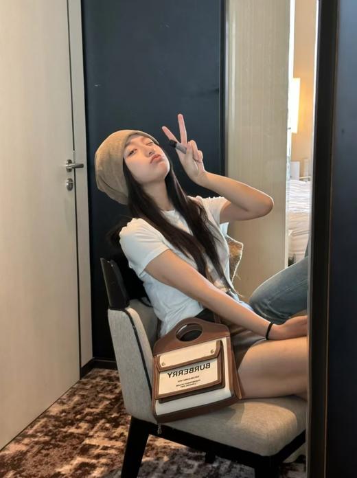 巴宝莉顶级典藏灵感的托特包（CB） 商品图4