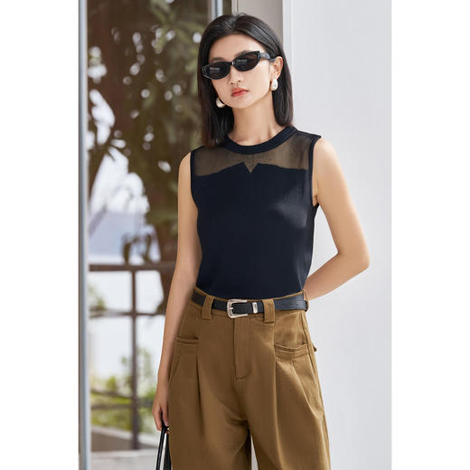 「碎钻星河」针织背心 自带高光！细腻重工烫钻在阳光下超耀眼，修身软弹不勒 无袖设计肩颈超显比例 米思阳2026春季新品无袖针织衫修身打底衫女1906 商品图1