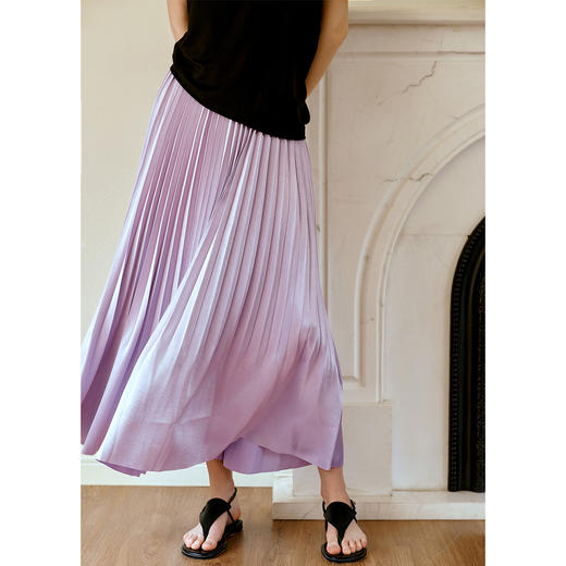 OLrain欧芮儿流光压褶缎面A字半身裙女夏季2025年新款高腰百褶裙 商品图2