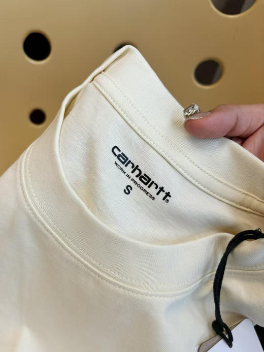 日系潮牌・卡哈特宽松 T 恤 商品图3