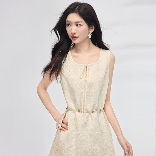 【夏日新品】熙世界波嬉风镂空刺绣背心连衣裙女2025夏季新款法式度假无袖裙子 商品图4