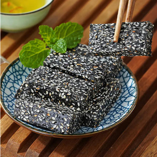 【快递包邮】连州农家手工黑芝麻糕500g 商品图0