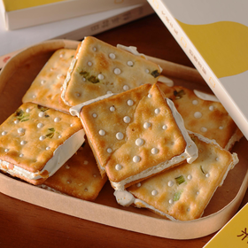 ⁶ 好吃的拉丝手撕【香葱牛轧饼】配料同类中算简单的 香葱饼干夹心抹茶 190g 大袋 SS06-QTT-MD