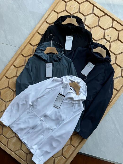 露露PaceBreaker 男士运动夹克连帽皮肤衣防晒衣 商品图3