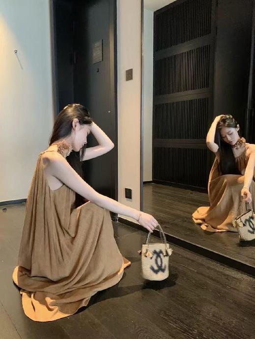 ✨轻松打造度假氛围感【初恋温柔挂脖吊带连衣裙】法式浪漫挂脖设计，优雅别致，彰显独特气质 商品图8