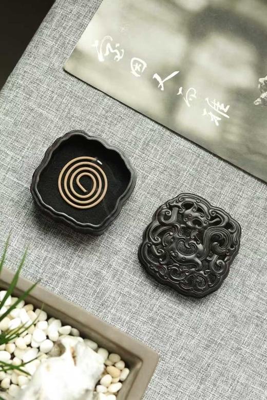 拐子龙纹°紫光檀香盒 商品图1