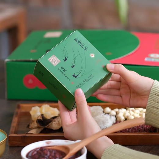 「有机燕窝陈皮红豆沙」，每一口都含95%的有机食材，❶印尼溯源盏燕窝❷十年新会核心产区陈皮，❸东北有机红小豆，❹建宁有机莲子，❺老工艺有机黄冰糖！ 商品图2