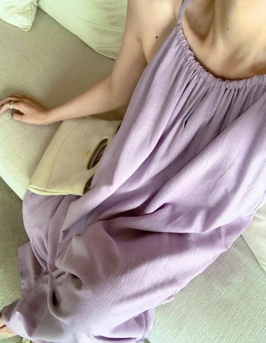 ✨轻松打造度假氛围感【初恋温柔挂脖吊带连衣裙】法式浪漫挂脖设计，优雅别致，彰显独特气质 商品图3