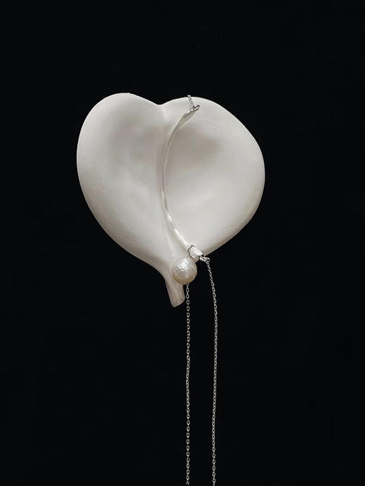 TINOM｜'031024 Arc 悬鳞项链 [ 拉丝银 ] 商品图4