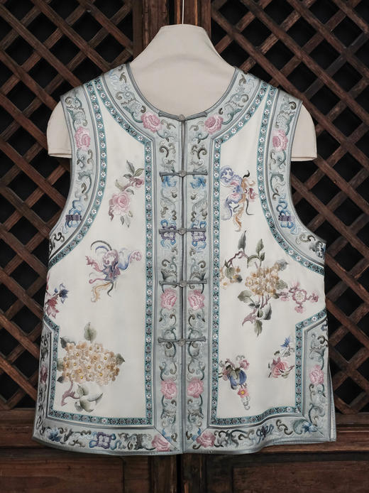 盛唐牡丹大师系列| 花团锦簇重缎手绣马甲-淡蓝 商品图0
