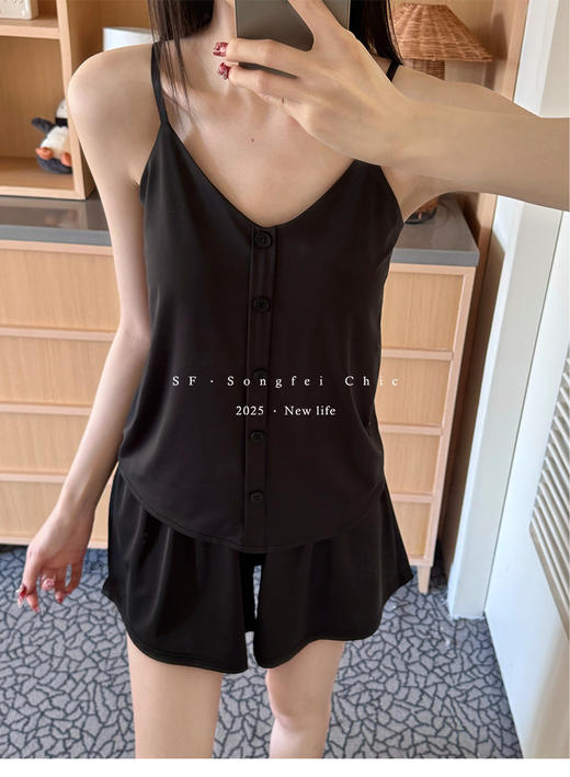 绝啦‼️少女感【带胸垫纽扣冰皮吊带家居服】纯欲风真滴越穿越心动😘清凉高舒适度🧊 大大提升宅家幸福感！ 商品图2