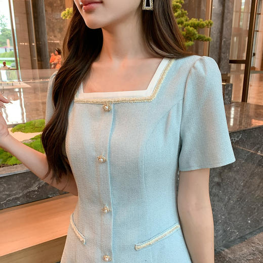 奢姿大码女装2025夏季气质方领小香风连衣裙胖妹妹纽扣时尚裙子9952869745 商品图1