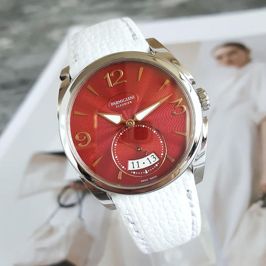 【95新】PARMIGIANI 帕玛强尼TONDA CLASSIC系列PFC273-0000900-HE1421自动机械机芯33MM（女款）日期显示现售价：19800！030525NJ06 商品图3