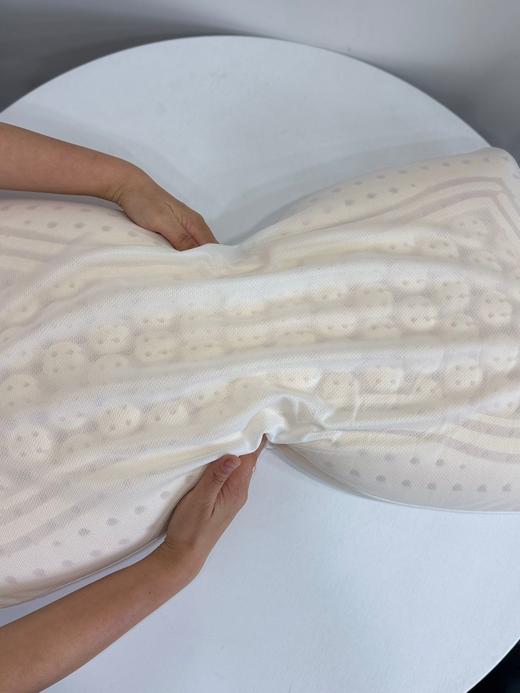 D052029乳胶透气枕侧睡、仰睡、趴睡，无拘无束，拥抱睡姿自由 商品图8