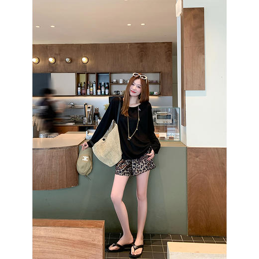 <曾小咸推荐>韩系后背镂空设计长袖T恤 商品图3