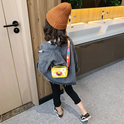 【精致卡通设计，时尚百搭，卡通零钱包】儿童公主包包 宝宝时尚单肩斜挎包 百搭卡通零钱包 洋气小包斜挎包-QQ 商品图3