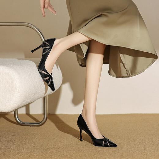 【预售5天】巨好看~8.5CM高跟漆皮单鞋女欧美时尚性感镂空细跟鞋ZF&25014 商品图5