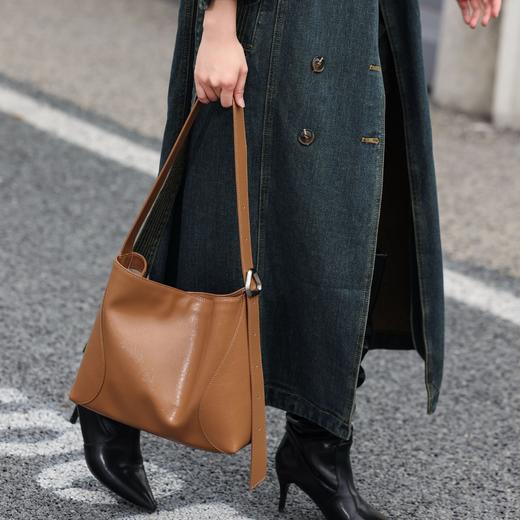 【预售3天】轻奢包包2025韩版新款大容量复古通勤托特包单肩斜挎腋下包M6654 商品图1