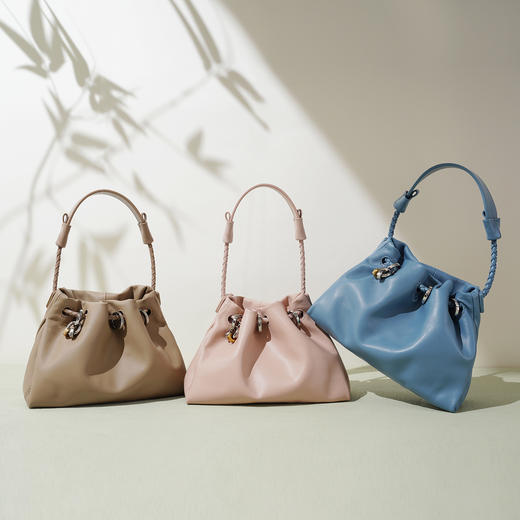 【预售3天】2025新款云朵包小众高级感上班族手提包通勤简约单肩斜挎包FD9957 商品图0