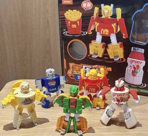 麦乐堡变形联盟-双形态过家家机器人 商品图3