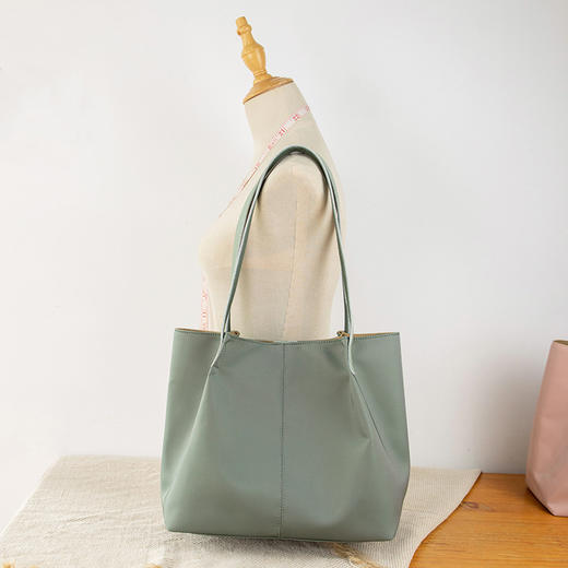 【预售3天】女士包包新款2025托特包大容量简约商务通勤单肩包H2025 商品图9